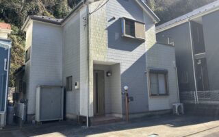 4BR HOUSE WITH 2 PARKING