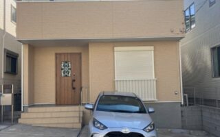 Close to train station and Quiet residential area!!